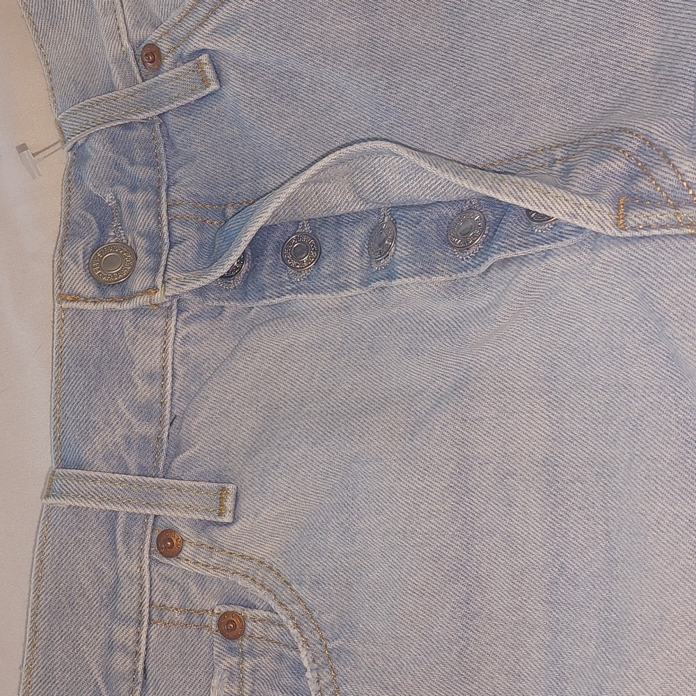 Levis Distressed Light Blue Denim Shorts.Size 12 . - Picture 2 of 9